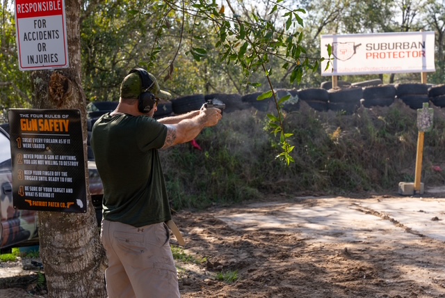 Gun instructor teaching shooting lessons in Royal Palm Beach Florida