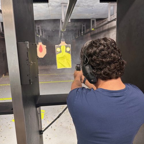 Gun instructor teaching shooting lessons in Boca Raton, Florida
